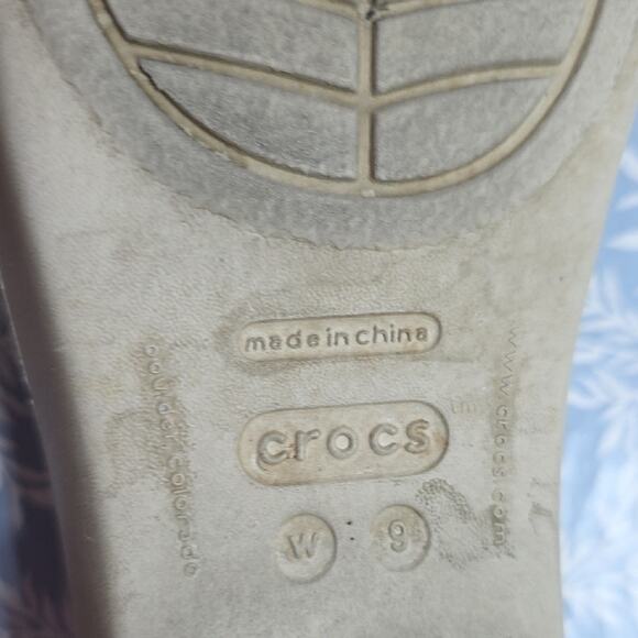 CROCS Womens Sz 9 Rhonda Beige Strappy Wedge Sandals - Picture 9 of 15